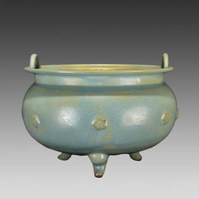 A Song Dynasty Ru kiln azure glazed three-legged incense burner