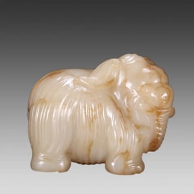 A double elephant of Hetian jade from the Qing Dynasty