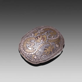 A piece of Qing Dynasty iron wrong gold and silver dragon pattern belt buckle