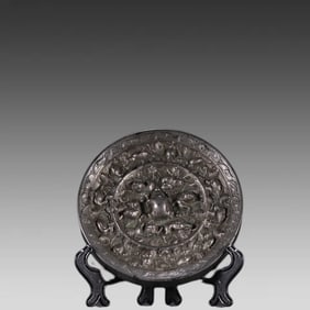 A mirror of sea beast grape copper