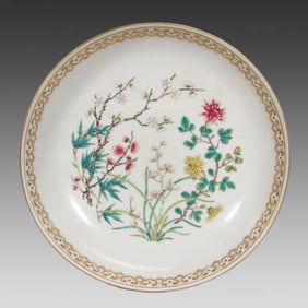 A piece of Qing Dynasty Daoguang's pastel four friends outside the picture of Hongfu Qi Tianpan