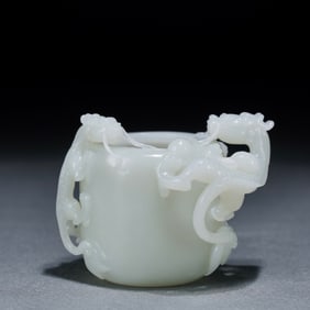 A piece of Qing Dynasty Hetian jade water bowl