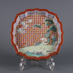 A piece of Qing Dynasty pastel brocade depicting the golden pine crane to prolong the pot