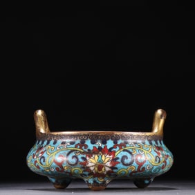 A Qing Dynasty bronze gilt cloisonne amphora incense burner