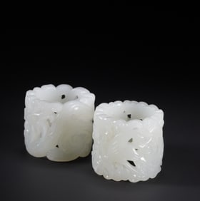 A pair of Hetian jade dragon and phoenix wrenches