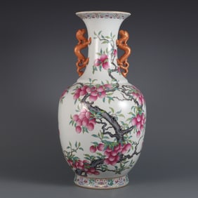 A pastel lychee pattern glass dragon ear vase made in the Qianlong year of the Qing Dynasty