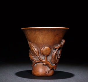 A piece of Qing boxwood carved longevity peach cup