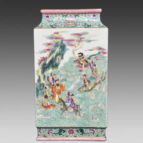 A piece of the Qing Dynasty Qianlong year made pastel group of immortals He Shou pattern flat bottle