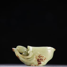 One piece of Hetian topaz goosebit lotus water bowl