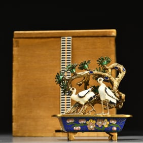 A piece of silver-roasted blue pine crane with car cloisonné bonsai