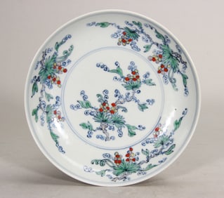A piece of Yongzheng in the Qing Dynasty Doucai grape pattern plate