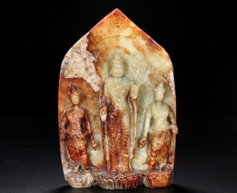 A Buddha statue of Hetian jade from the Han Dynasty