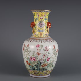 A pastel floral pattern double animal ear vase made in the Qianlong year of the Qing Dynasty