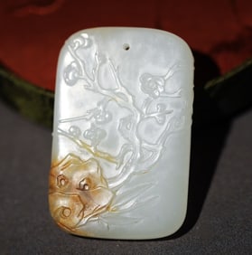 A piece of the Qing Dynasty's seed jade, plum and bamboo Shuangqing brand
