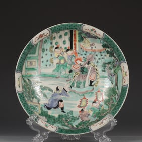 A Qing Dynasty Kangxi year of the colorful monk for help pattern plate