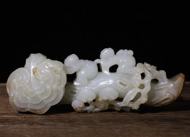 A piece of Ganoderma lucidum boy jade Ruyi