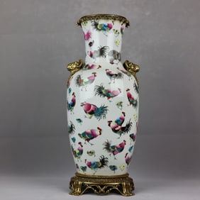 A pastel 100-chicken pattern inlaid copper sheep's head amphora mallet bottle