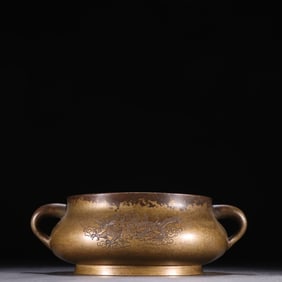 A piece of the Qing Dynasty's copper tire dragon ear furnace