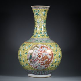 A piece of the Qing Dynasty Guangxu year of the yellow ground pastel window open dragon and phoenix