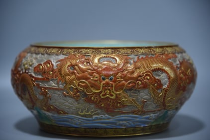 A piece of dragon pattern washing, carved dragon pattern all over the ground, sea pattern gold