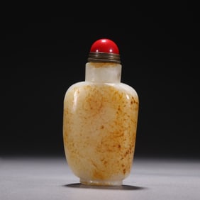 One piece of Hetian jade seed snuff bottle