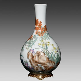 A piece of the Qing Dynasty Qianlong year of the pastel plum orchid bamboo chrysanthemum pattern
