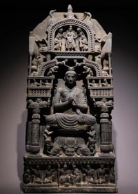 A piece of rock, the Gandhara Buddha preached, hollowed out solemnly