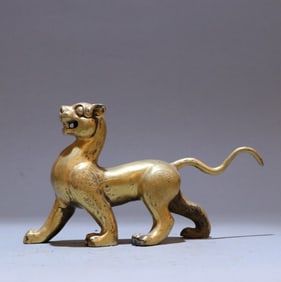 A bronze gilt beast of the Northern Wei Dynasty