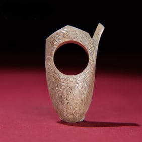 A piece of Hetian jade seed material is full of Qin jade