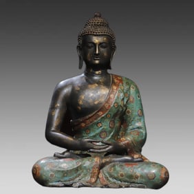 A bronze cloisonné cloisonné enamel statue of the Buddha statue of the Great Day