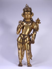 A bronze gilt statue of Guanyin in the Qing Dynasty