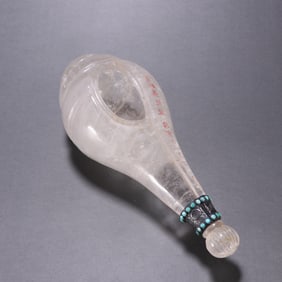 A piece of crystal conch from the Qing Dynasty