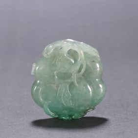 A jade double gourd carving from the Qing Dynasty