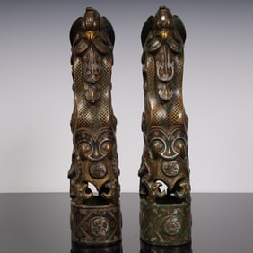 One piece of gold, silver, bronze and feather bud (pair)