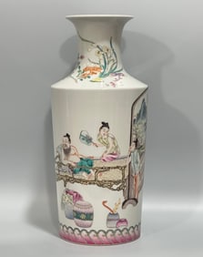 A pastel character story straight bottle made in the Yongzheng year of the Qing Dynasty