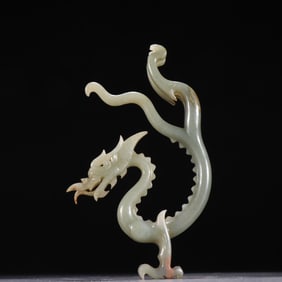 A piece of Hetian jade seed material dragon from the Qing Dynasty