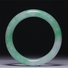 A piece of jade bracelet from the Qing Dynasty