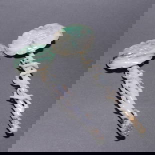 A pair of jade ruyi from the Qing Dynasty: A pair of jade ruyi from the Qing Dynasty Size: L:21cm W:7.6cm W:171.9g (The Dimensions Of All Batches Are Manually Measured.If You Need More Detailed Information, Please Contact Our Customer Service
