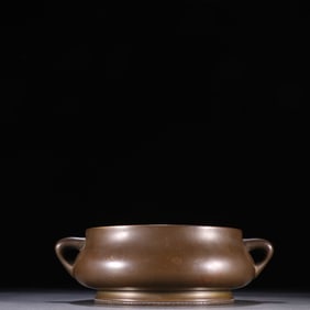 A piece of incense burner made in the year of Xuande in the Ming Dynasty