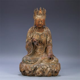 A statue of the old Nanmu Guanyin of the Song Dynasty