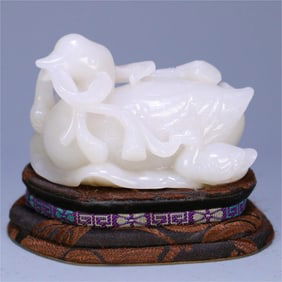 A piece of Hetian white jade goose ornaments