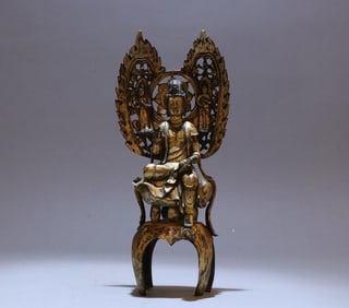 A bronze gilt Buddha statue of the Northern Wei Dynasty