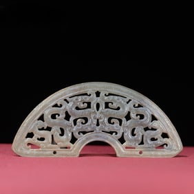 A piece of Hetian jade full of dragon pattern hollow Huang