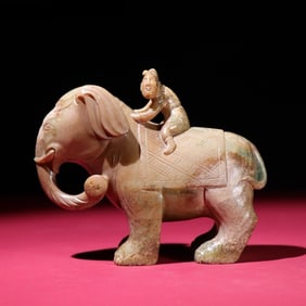 A piece of the gray skin of the war Han Qin, the green Qin, the Taiping elephant ornament