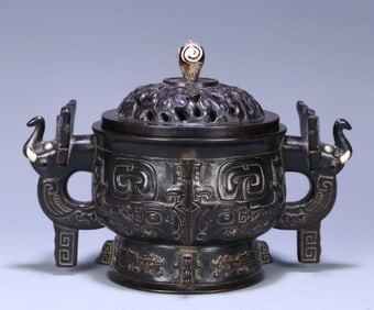 A piece of Qing Dynasty small-leaf red sandalwood antique kiln
