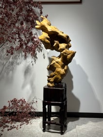 A piece of the Qing Dynasty hall Huang Lingbi stone ornaments