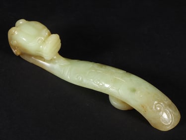 A piece of Qing Dynasty Hetian jade to play with