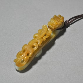 A piece of Emerald Dragon Hook