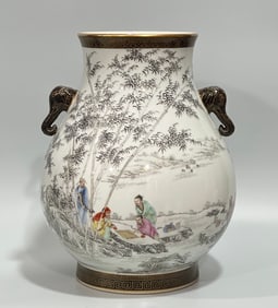 A piece of ink and pastel characters made in the Qianlong year of the Qing Dynasty and the Seven