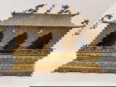 A gold shrine gilded with copper and gilt silver
